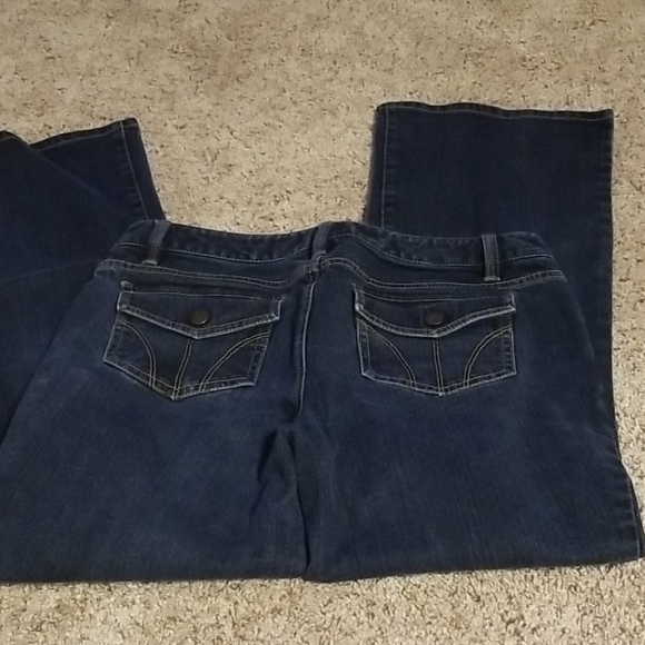 Jeans - Picture 2 of 3